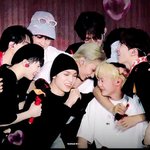 [세븐틴] 아까 이 짤 <b>원본</b> 찾던 사람 있지 않았음?