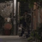 응팔에서 성동일의 <b>연탄</b> 깨부수기