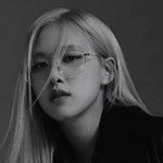 로제 잘생쁨터진 화보 (<b>feat</b>. 생로랑)