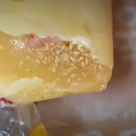 카라멜서 쌀벌레 애벌레 수십마리 나와 <b>봉지</b> 뚫고 들어간듯