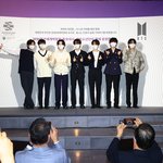 [군대] 아저씨들 사진찍는거 겁나 웃기네