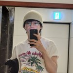 [군머] 티셔츠보고 <b>룰루랄라</b> 생각남