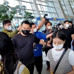 [걸그룹] <b>라이브</b>_트둥이들 <b>공항</b> 시