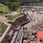 [방탈죄송] 농수로 워터<b>슬라이드</b>를 타는 사람들