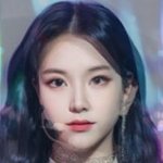 이 얼굴 딱봤을때 카리나야 <b>채영</b>이야?