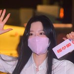 <b>슈화</b> 출국사진떴네 존예