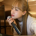머리 염색한거 넘 잘 어울리는 <b>유정</b>이