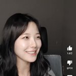 입술 얇아서 이렇게 되는거임??