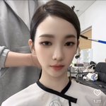 얼굴형이 어떻게<b>이럼</b>