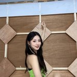 너희들은 여자연예인중 누가 가장 예쁘다고 생각해?