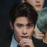 약간 <b>이사</b>님 느낌나는 <b>남</b>돌 없니