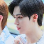 눈동자 세상에 <b>또렷</b>한 거 봐!