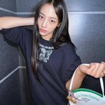 뉴진스 <b>가방</b> 죤나예뻐..