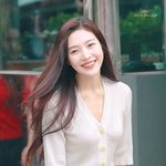 눈웃음이 예쁜 애<b>교장</b>인 아이돌