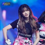 [댓글부탁해] 지젤 <b>착장</b> 잘 드러나는 사진좀주랑