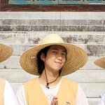 [방탄소년단] 남준이 <b>염주</b> 만든건가 산건가