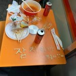 "잘 치워봐 <b>편</b>돌아"...편의점 어지르고 <b>알</b>바생 조롱한 10대들