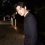 매일 봐도 안 질리는 <b>디올</b> 차은우.jpg