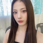<b>지니</b> 진짜 왤케 이쁘냐
