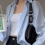 지금 긴팔 <b>셔츠</b> 넘 더움?