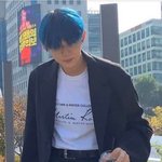 연준씨 다리 너무 길어요