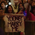 [군대] 호비 <b>롤라</b>공연 윤기메리미