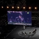 팬미팅 <b>인원</b>이 2만7천명이면 무대가 돈다