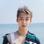 [더보이즈] <b>맨몸</b>에 멜빵?