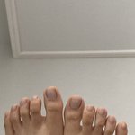 [꼭조언부탁] 나 발톱이 너무 <b>창백</b>해
