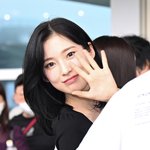 오늘 <b>오마</b>이걸 아린 출국 사진 겁나 예쁨