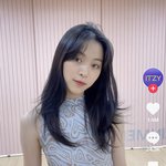 <b>류진</b> 이거 화장 한거겠지?