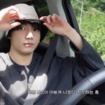 <b>정국</b> 얼굴 개 달라졌지 않냐