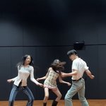 [엔하이픈] 니키 하입보이 아직도 <b>본다</b>...