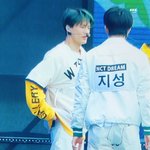 [NCT드림] <b>우어</b>어웅 제노 머리색 진짜 이쁘다