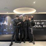 더보이즈 댄<b>서분</b>이랑 사진 찍은거 올라왔당