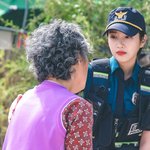 <b>우왕</b> 조이 경찰복 입었네