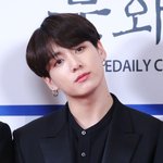 우리 정국이또 보고가~