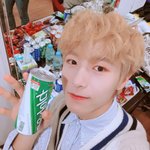 [NCT드림] 위고업 런쥔이 <b>푸디</b>셀카에 환장