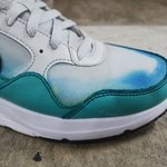 XX키 운동화 비오는 날 신어서 <b>이염</b> 되면 고객 과실로 보상 받을...