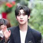 김요한 맨날 끼고 다니는 <b>반지</b> 있잖아