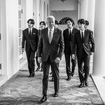 [드루와] 방탄 바이든 대통령 새로운 사진 뜸