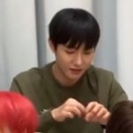 [NCT드림] 황인준 손톱 뜯는 거 또 <b>적발</b>