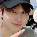 [NCT칠프] <b>입술</b>에 묻었다