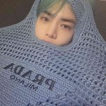 영훈 프라다 <b>협찬</b> 사진 너무 웃김