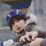 뷔 왜 이렇게 생김?