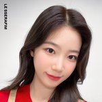 르세라핌 카즈하 <b>쌍수</b>함?