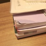 <b>끼발</b> 비와서 책 젖음