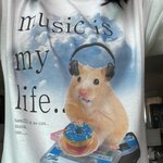 이거 학원에 입고 가는 거 <b>에바</b>냐..?