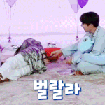 [군대] 늦덕인데 앨범 뭐 <b>사야</b>될지