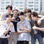 [펜타곤] 펜타곤 다같이 <b>부산</b>가서 찍은거 올라왔어!!